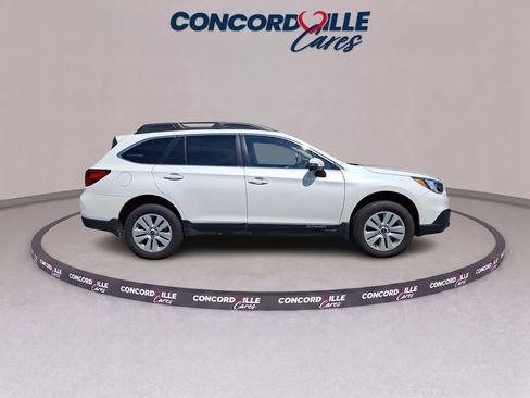 Used 2016 Subaru Outback 2.5i Premium AWD/4WD image 6