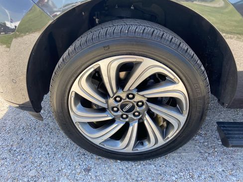 Used 2024 Lincoln Navigator Reserve AWD/4WD image 15