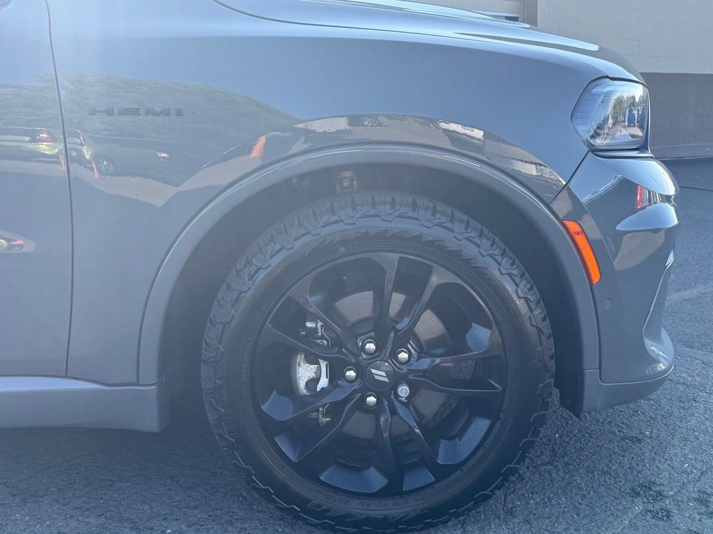 Used 2021 Dodge Durango R/T w/ Trailer Tow Group IV AWD/4WD image 2