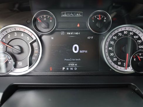 Used 2018 RAM 3500 Laramie AWD/4WD image 14