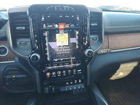 Used 2021 RAM 2500 Limited image 11