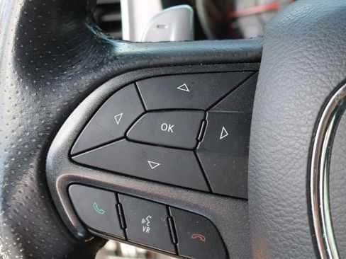 Used 2019 Dodge Charger SXT AWD/4WD image 10