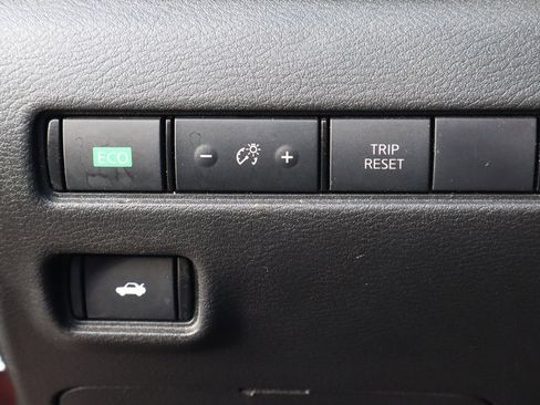 Used 2024 Nissan Sentra SV image 15