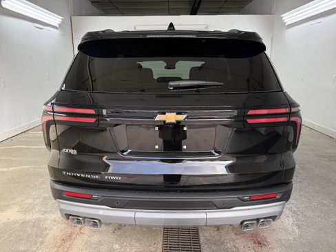 New 2026 Chevrolet Traverse LT image 5