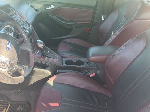 Used 2012 Ford Focus SE FWD image 22
