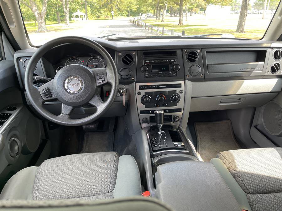 Used 2007 Jeep Commander Sport AWD/4WD image 37