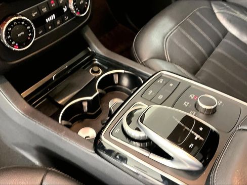 Used 2018 Mercedes-Benz GLS 450 4MATIC image 16