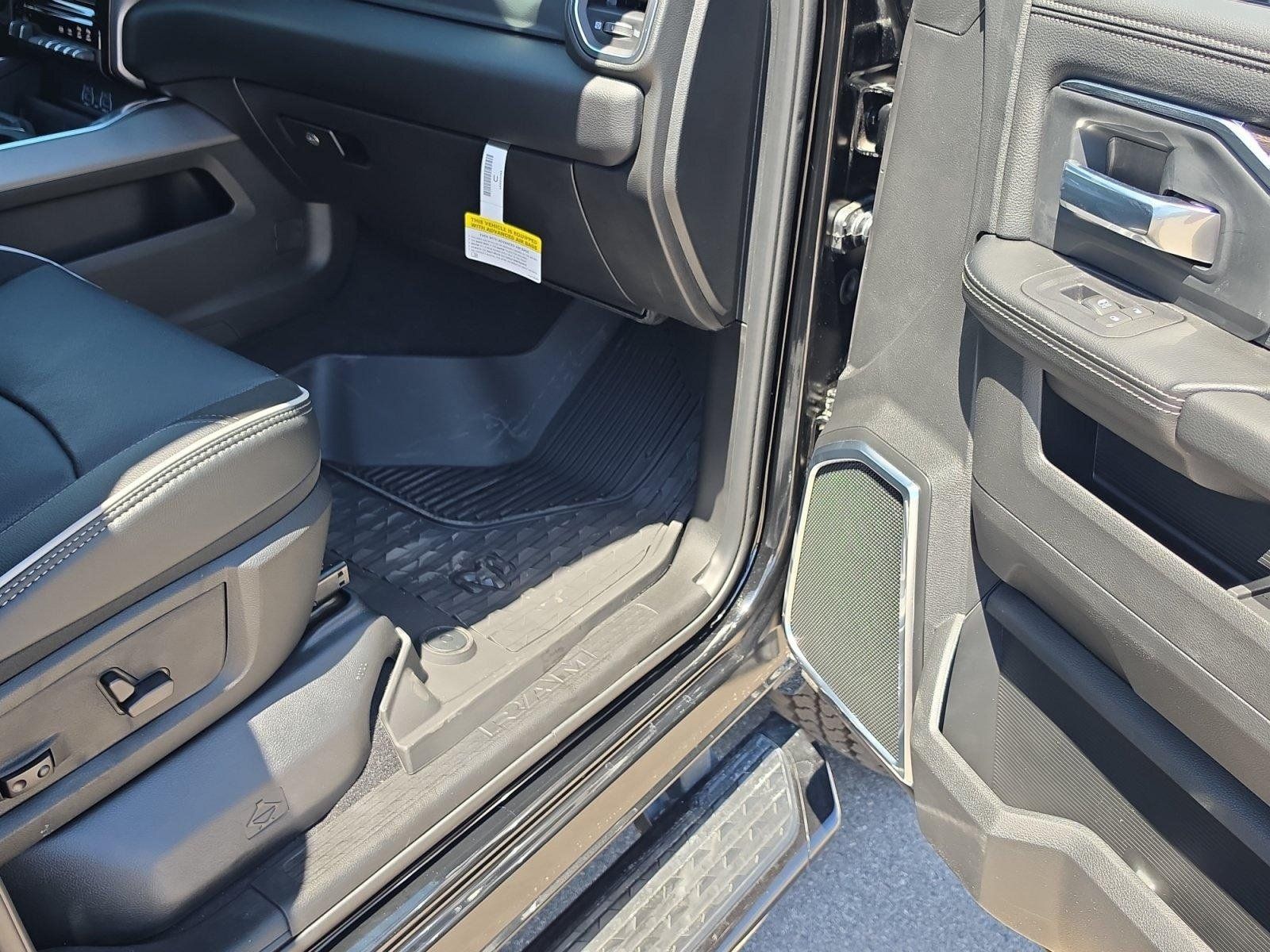 New 2026 RAM 2500 Laramie w/ Night Edition AWD/4WD image 29