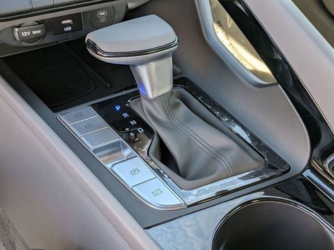 New 2025 Hyundai Elantra SEL image 23