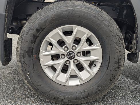 New 2026 Nissan Frontier S image 10