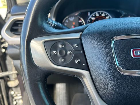 Used 2019 GMC Acadia Denali w/ Technology Package AWD/4WD image 21