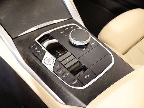 Used 2024 BMW 430i xDrive Coupe w/ M Sport Package image 9