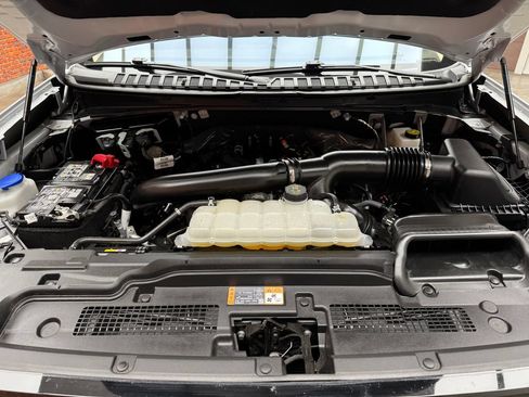 Certified 2025 Ford Expedition Active AWD/4WD image 30