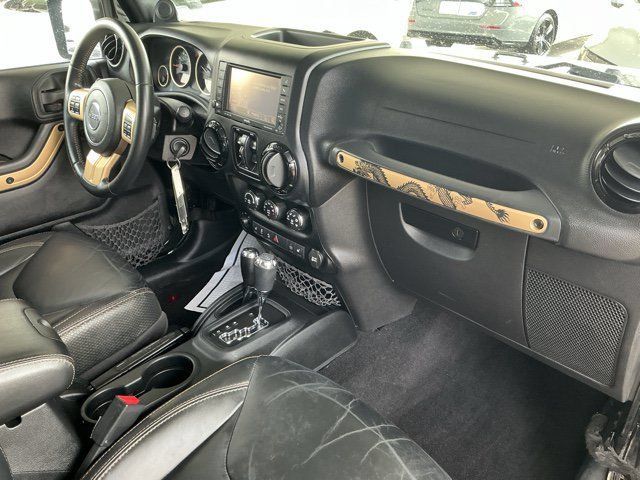 Used 2014 Jeep Wrangler Unlimited Sahara AWD/4WD image 19