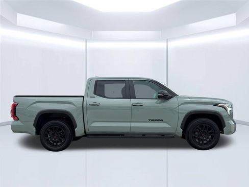 Used 2025 Toyota Tundra Limited AWD/4WD image 9