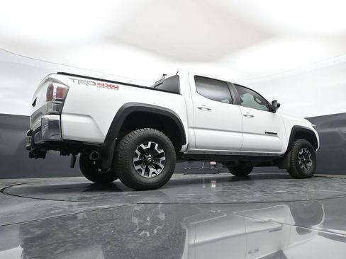 Used 2023 Toyota Tacoma TRD Off-Road AWD/4WD image 41