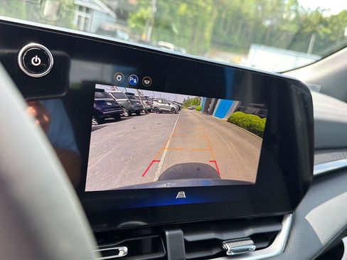 New 2026 Chevrolet Equinox LT FWD image 25