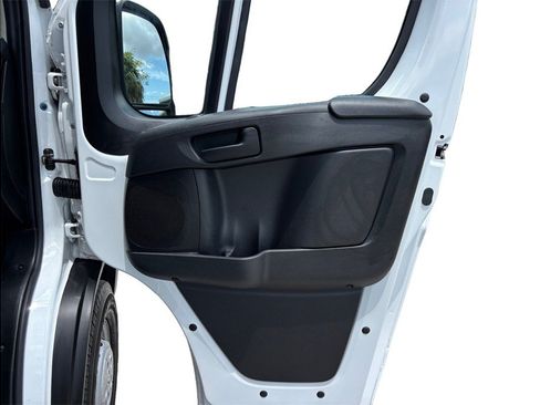 Used 2024 RAM ProMaster 2500 w/ Convenience Group FWD image 32