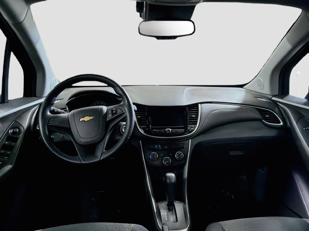Used 2018 Chevrolet Trax LS FWD image 21