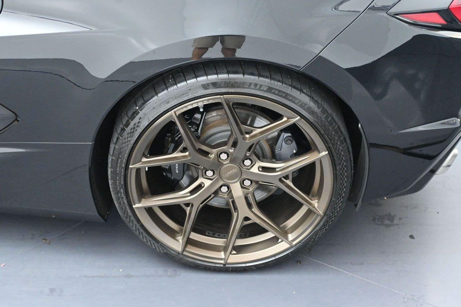 Used 2021 Chevrolet Corvette Stingray Premium Conv w/ Z51 Performance Package RWD image 41