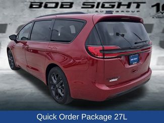 New 2026 Chrysler Pacifica Select w/ S Appearance Package video 4