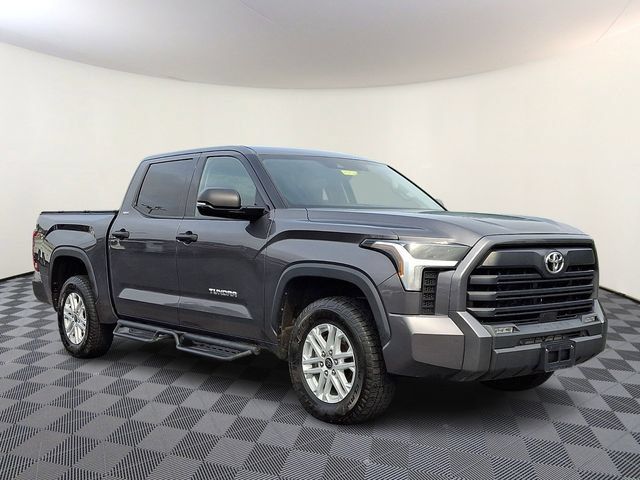 Used 2023 Toyota Tundra SR5 w/ SR5 Convenience Package AWD/4WD image 1