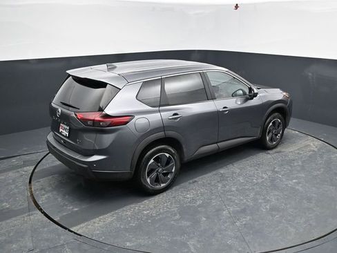 Used 2025 Nissan Rogue SV image 46
