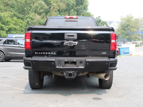 Used 2019 Chevrolet Silverado 2500 LTZ w/ Duramax Plus Package AWD/4WD image 5