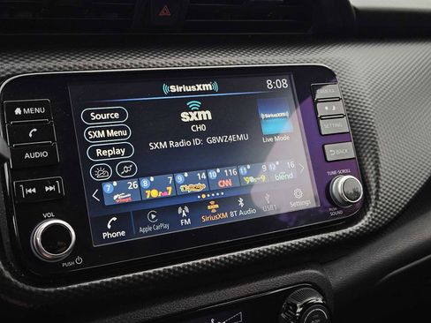 Used 2022 Nissan Kicks SV FWD image 17