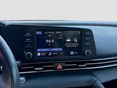 Used 2023 Hyundai Elantra SEL w/ Cargo Package image 8