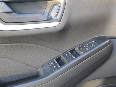 Used 2022 Ford Escape S image 41