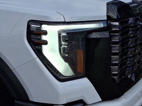 New 2026 GMC Sierra 3500 Denali Ultimate image 9