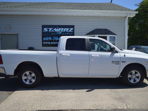 Used 2020 RAM 1500 Classic SLT RWD image 6