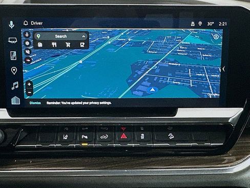 Used 2025 Chevrolet Silverado 3500 LT w/ Safety Package image 15