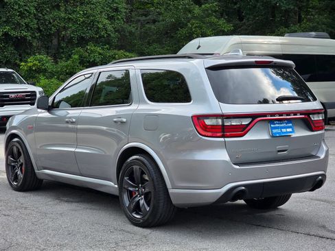 Used 2018 Dodge Durango SRT w/ Technology Group AWD/4WD image 5