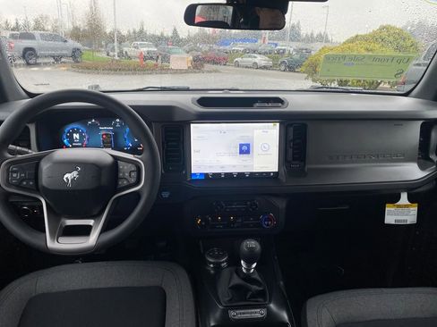 New 2025 Ford Bronco 2-Door image 15