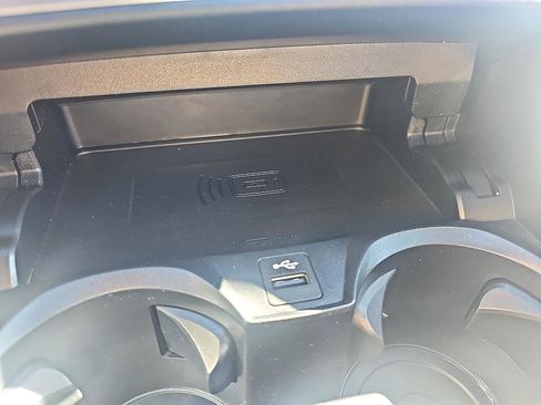 Used 2025 BMW 330i Sedan w/ M Sport Package image 27