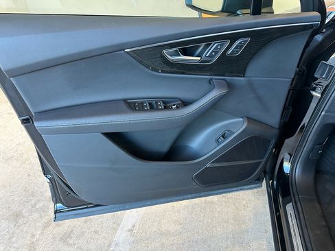 Used 2025 Audi Q7 Premium Plus image 9