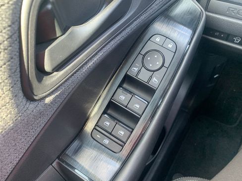 Used 2023 Nissan Rogue S image 20