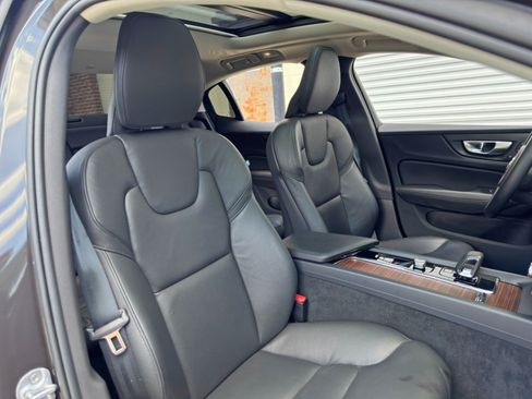 Used 2024 Volvo S60 B5 Plus w/ Climate Package FWD image 38