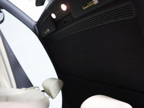 Used 2007 Volkswagen Eos 2.0T image 4