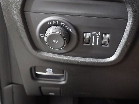 Used 2021 Jeep Grand Cherokee L Overland w/ Luxury Tech Group IV image 45