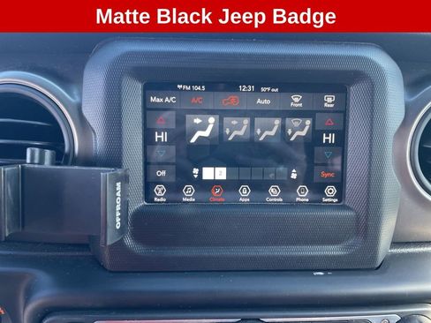 Used 2021 Jeep Wrangler Sport image 29