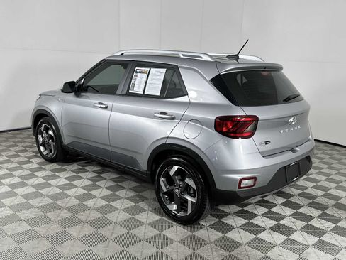 Certified 2026 Hyundai Venue SEL image 6