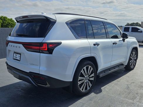 Used 2023 Lexus LX 600 4WD w/ Appearance Package image 11