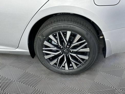 New 2026 Nissan Altima 2.5 SV AWD/4WD image 36