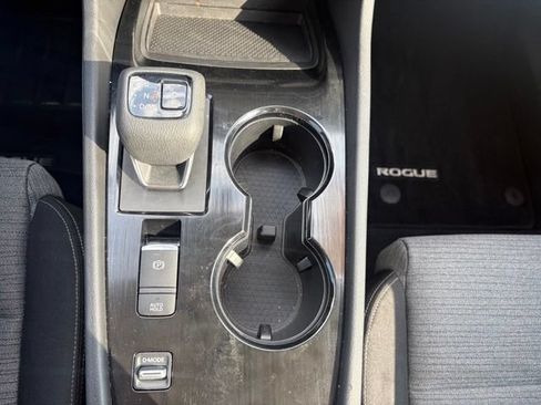 Used 2023 Nissan Rogue SV FWD image 23