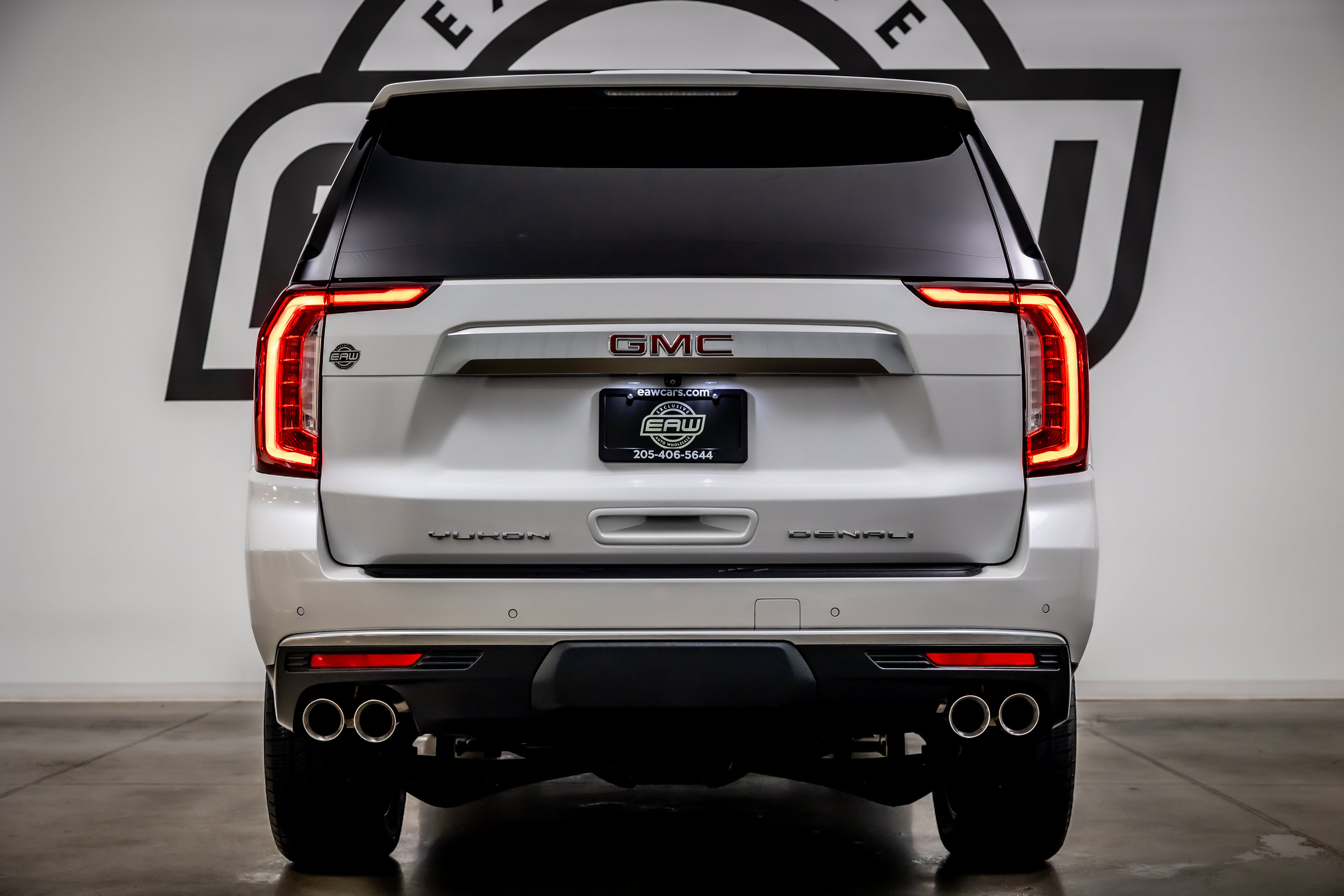Used 2022 GMC Yukon XL Denali RWD image 11