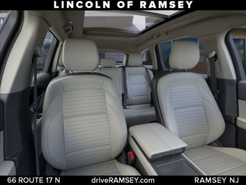 New 2026 Lincoln Nautilus Reserve AWD/4WD image 11