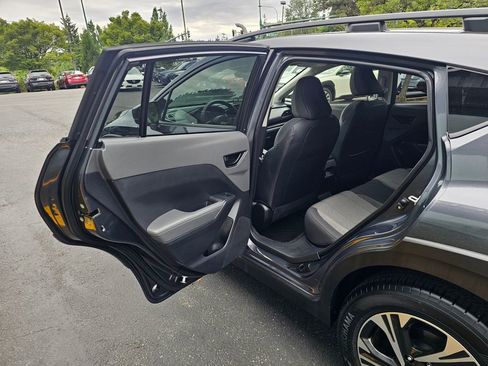 Used 2024 Subaru Crosstrek 2.0i Premium AWD/4WD image 15